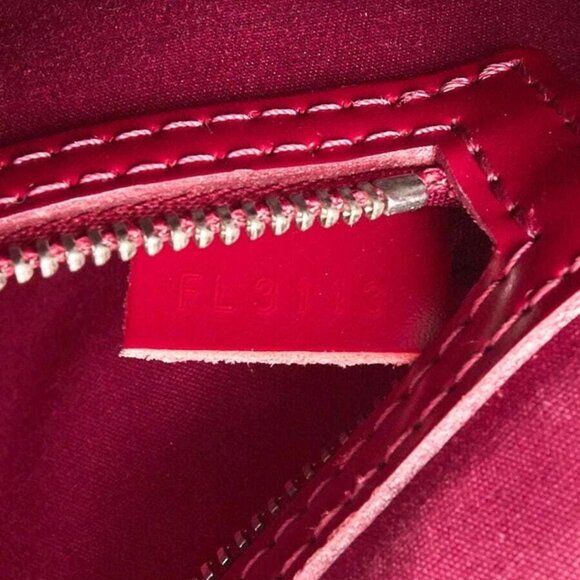 Louis Vuitton Fuchsia Epi Leather Brea MM Bag - Picture 11 of 11